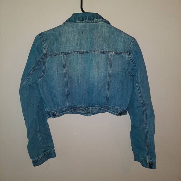 Cropped Jean Jacket Size Medium - Picture 3 of 3